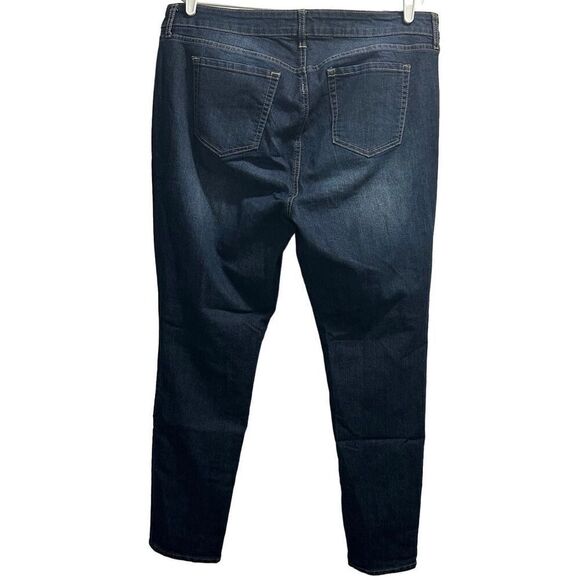 Women’s Torrid Size 18R Skinny Jeans - Picture 4 of 6